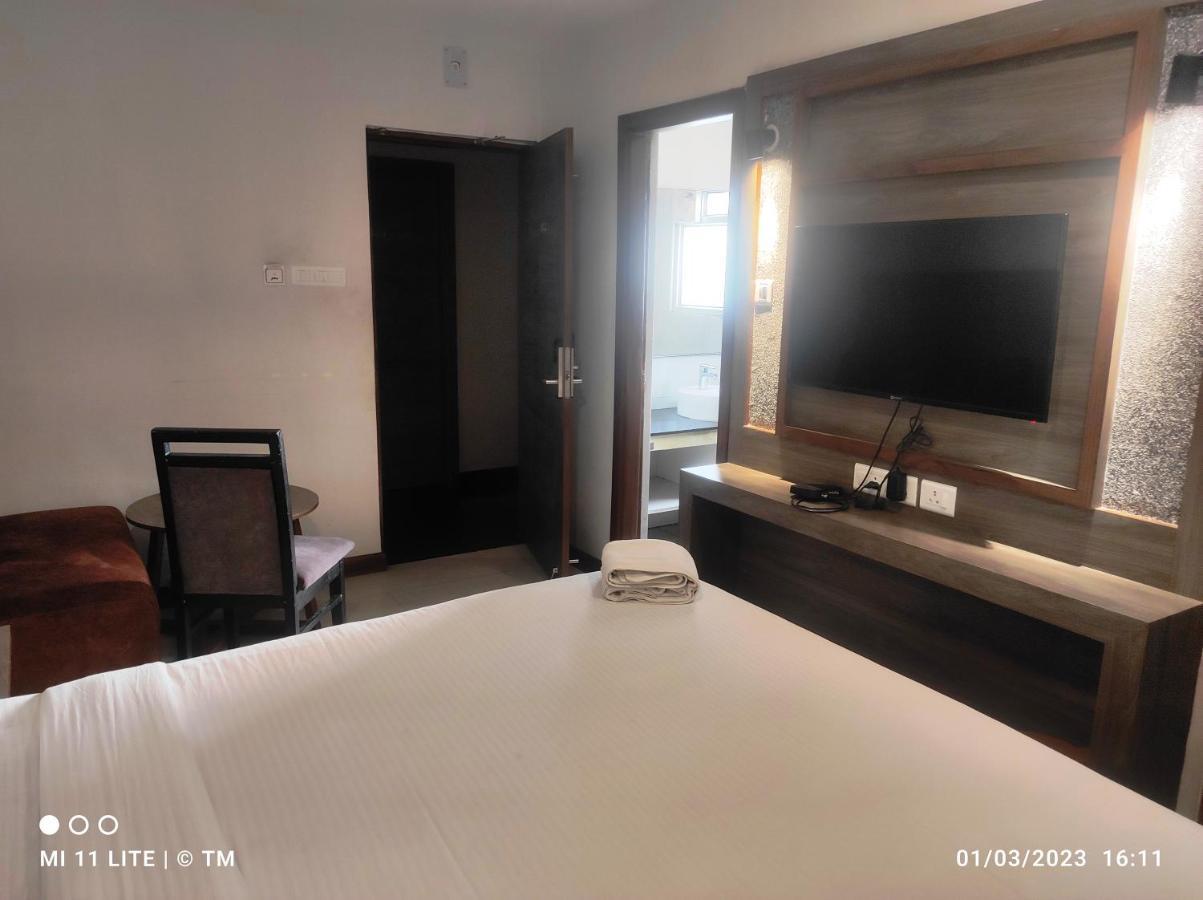 Hotel K79 Jamshedpur Esterno foto