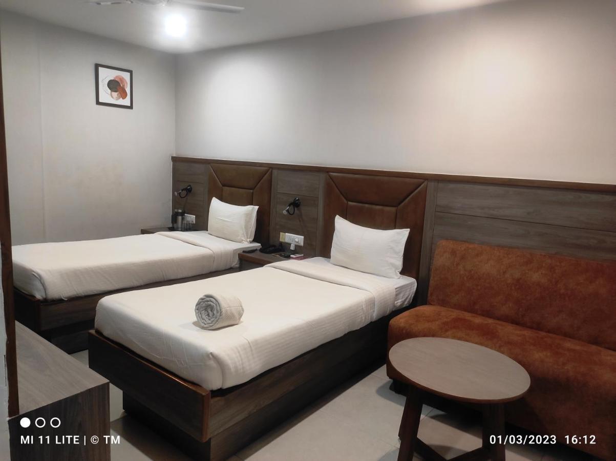 Hotel K79 Jamshedpur Esterno foto