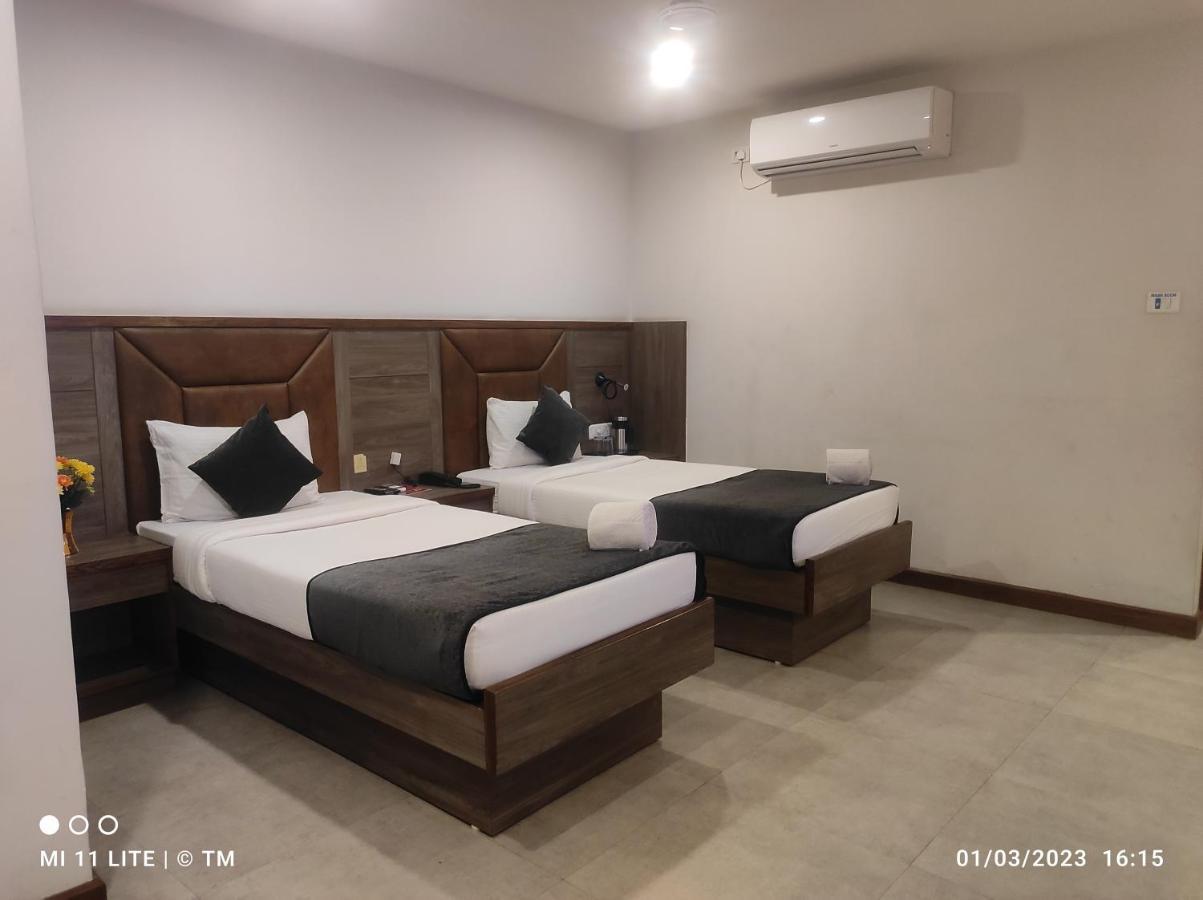 Hotel K79 Jamshedpur Esterno foto