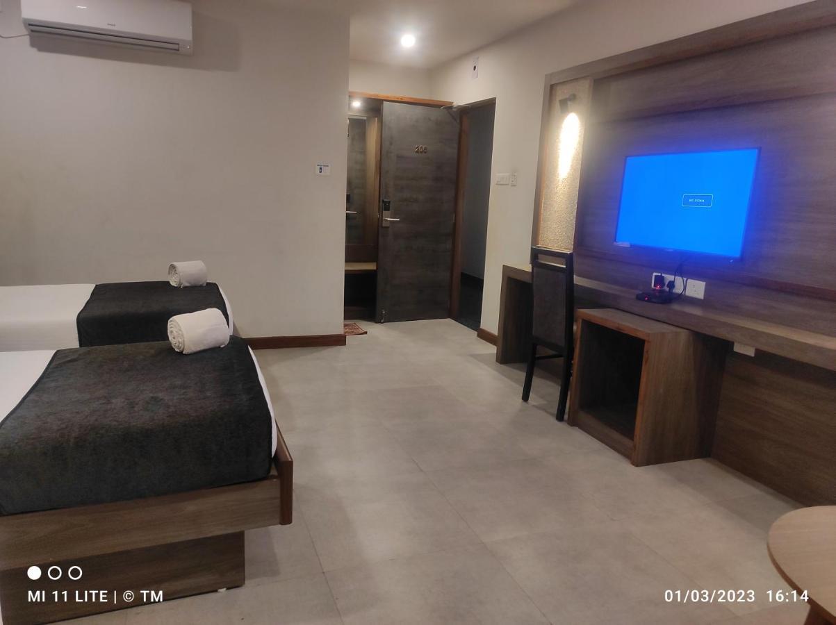 Hotel K79 Jamshedpur Esterno foto
