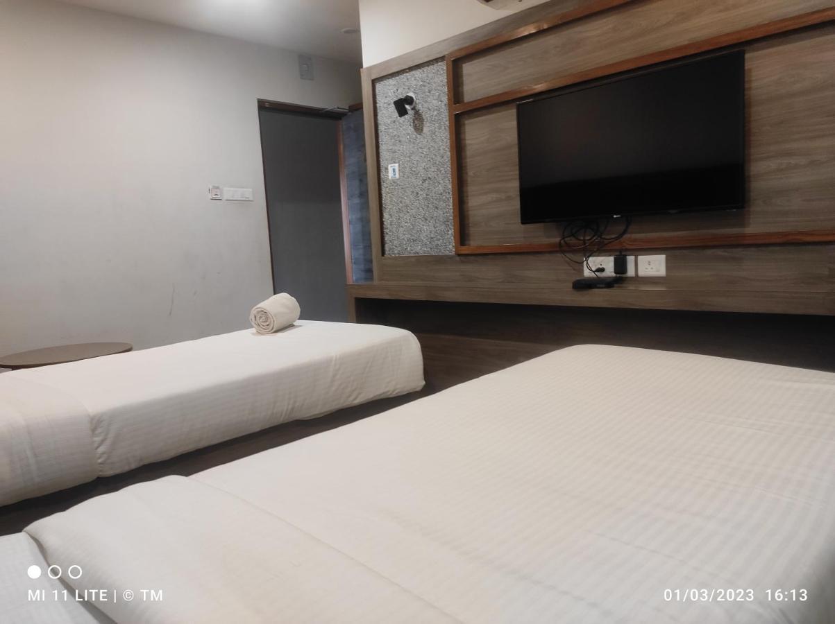 Hotel K79 Jamshedpur Esterno foto