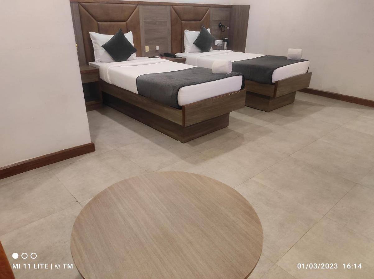 Hotel K79 Jamshedpur Esterno foto