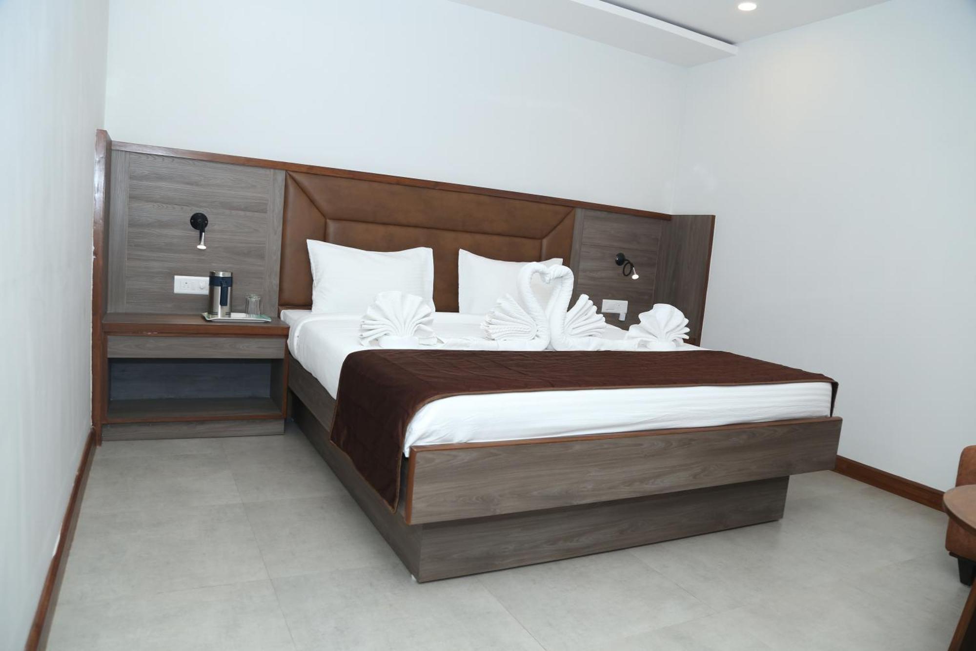 Hotel K79 Jamshedpur Esterno foto
