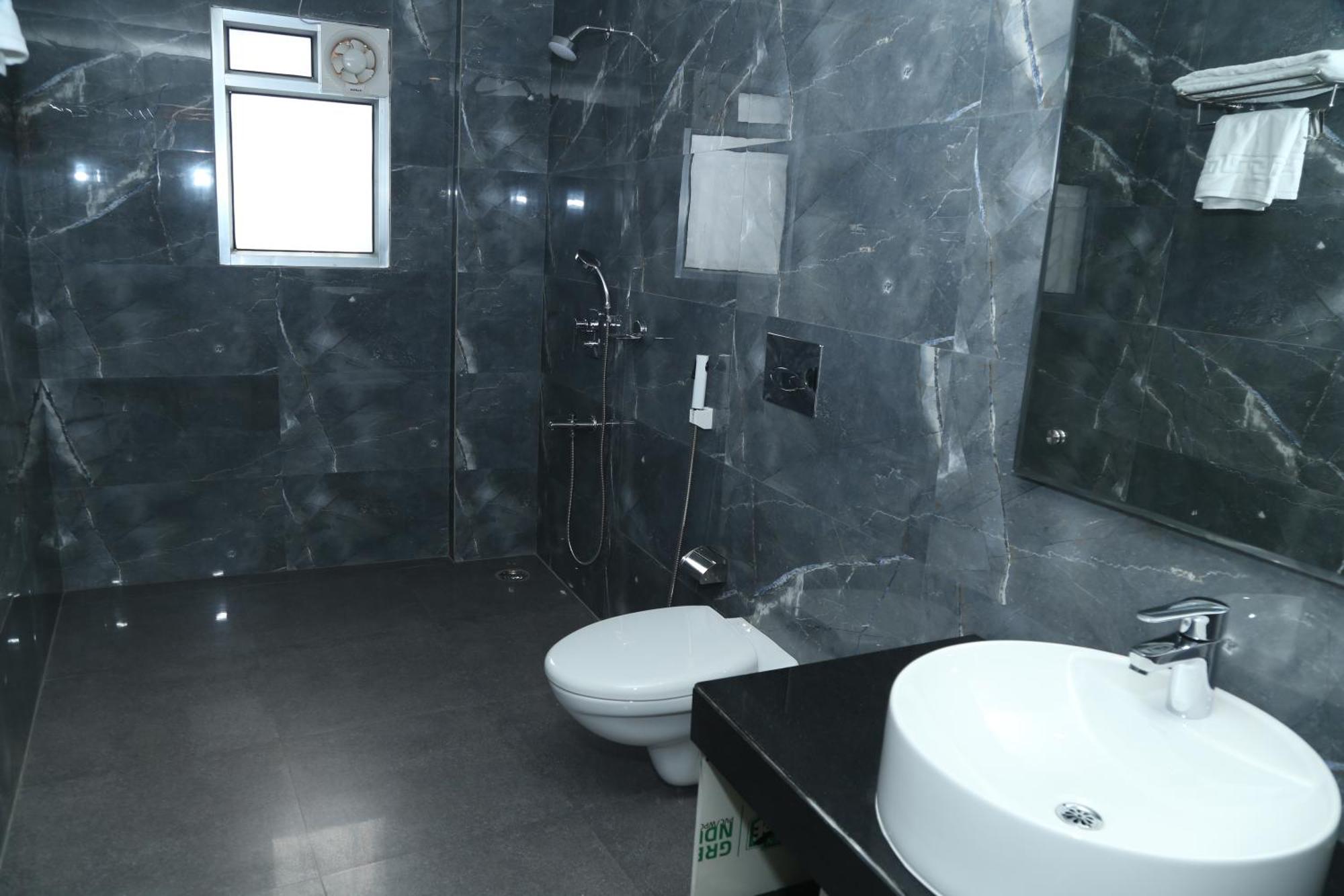 Hotel K79 Jamshedpur Esterno foto